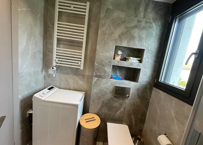 Olea Valley A24 Apartament *