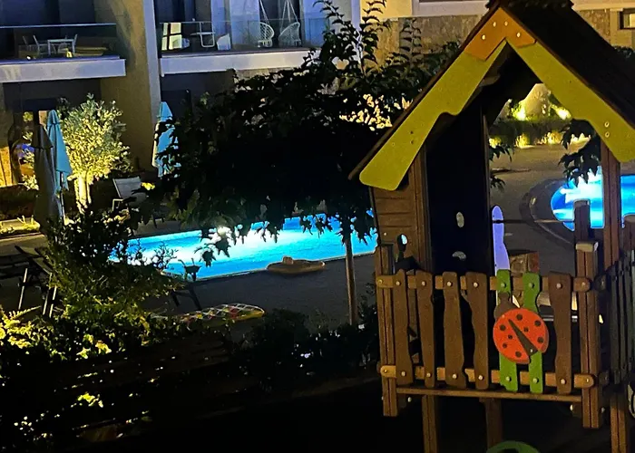 Olea Valley A24 Apartament *